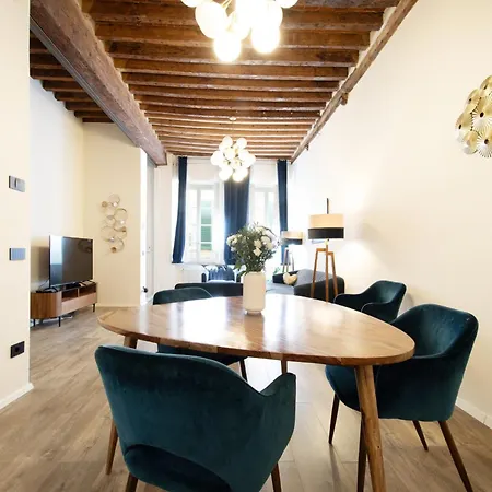 Golden House In Center Town By Abita Apartment *